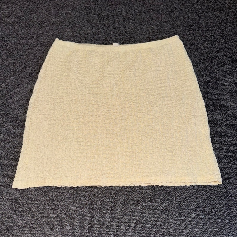 See You Monday Yellow Popcorn Crinkle Texture Mini Skirt Size Medium Coquette